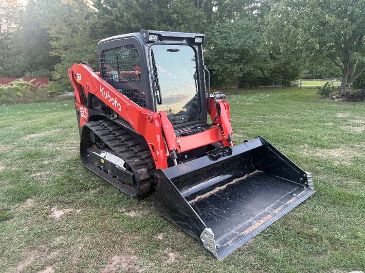 2025 Lightly Used SVL65-2HWC Skid Steer